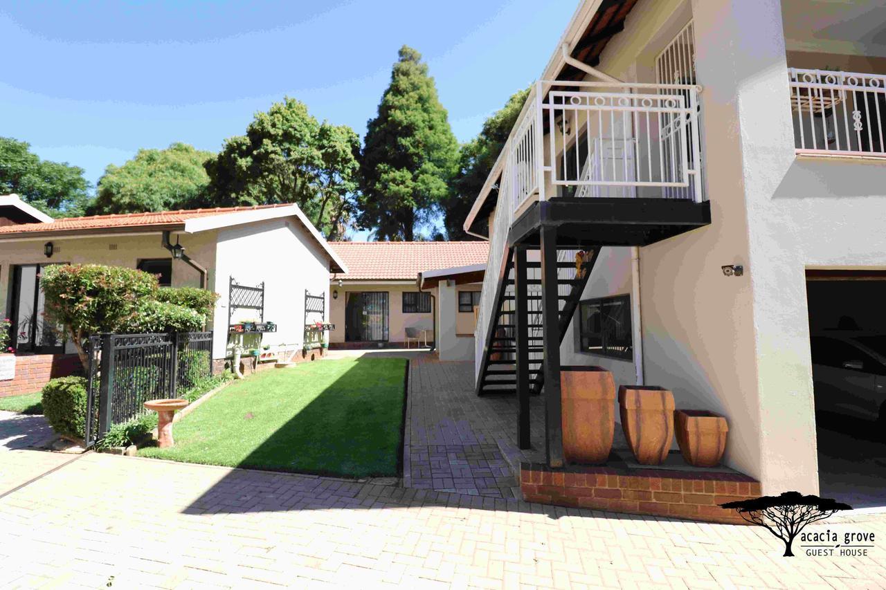 Acacia Grove Guest House Johannesburg Buitenkant foto