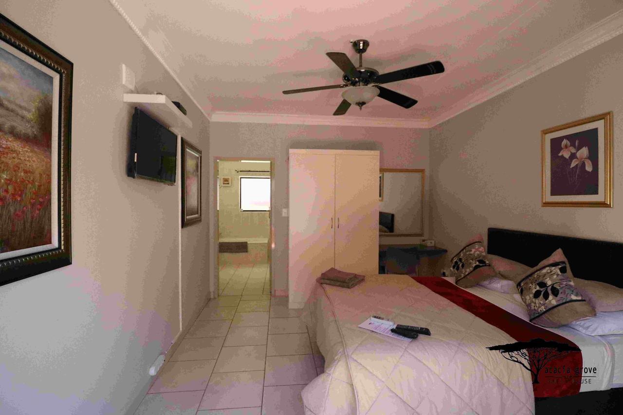 Acacia Grove Guest House Johannesburg Buitenkant foto