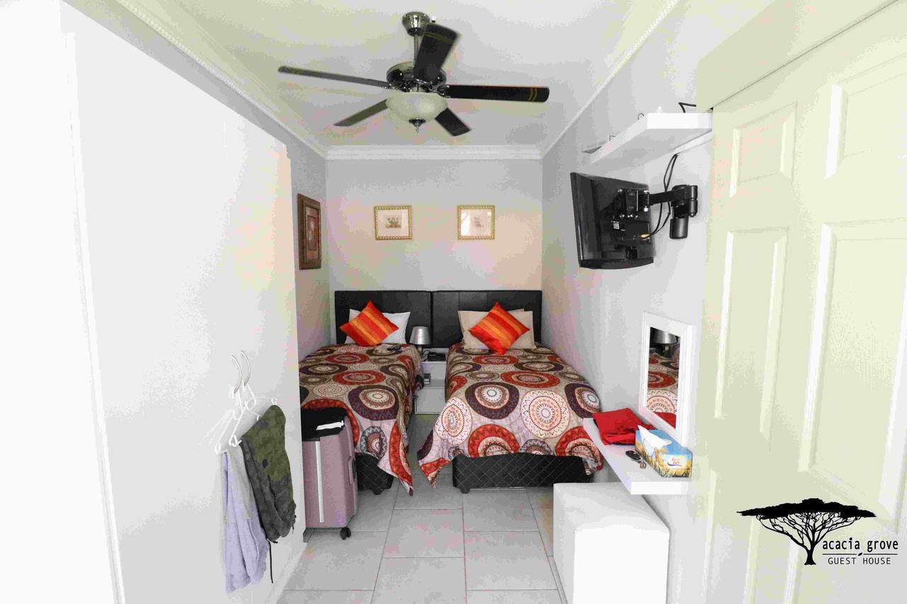 Acacia Grove Guest House Johannesburg Buitenkant foto