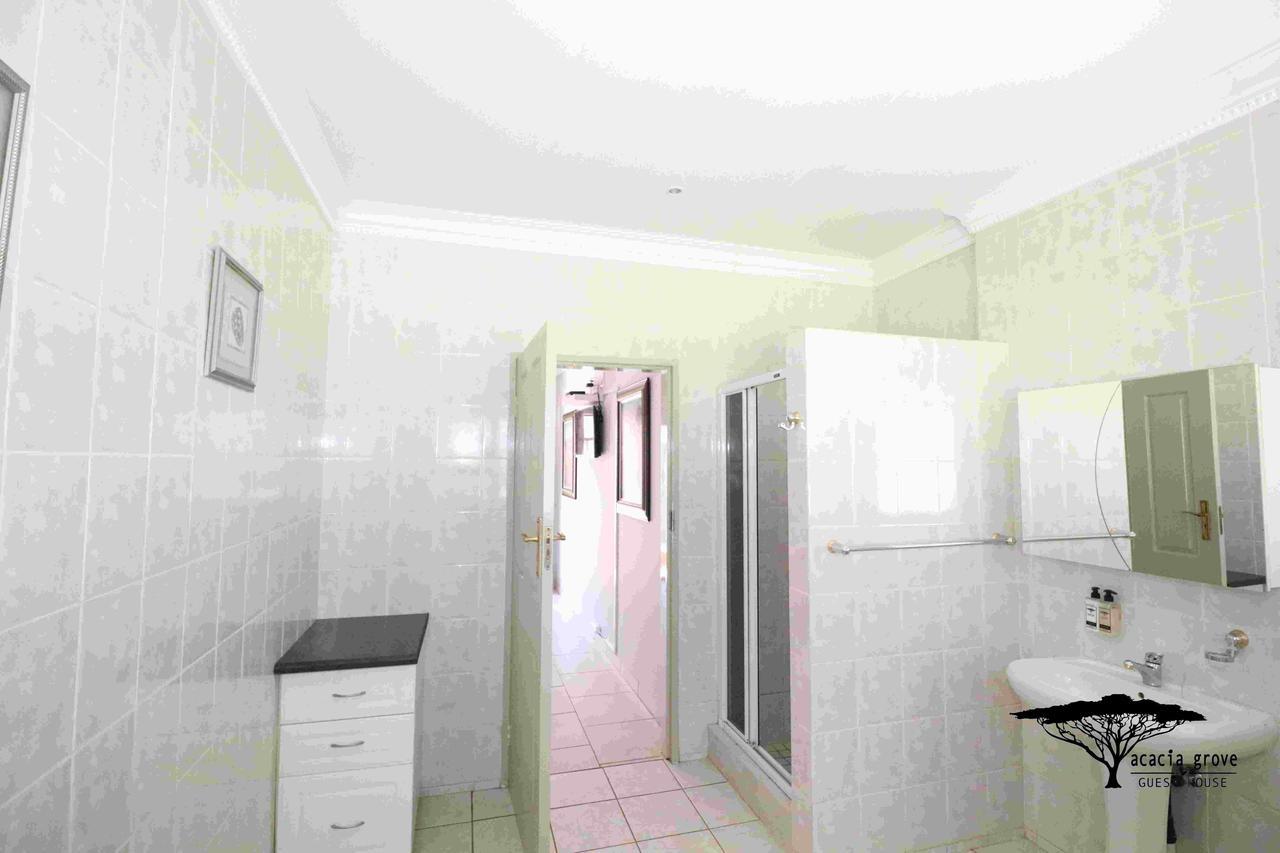 Acacia Grove Guest House Johannesburg Buitenkant foto